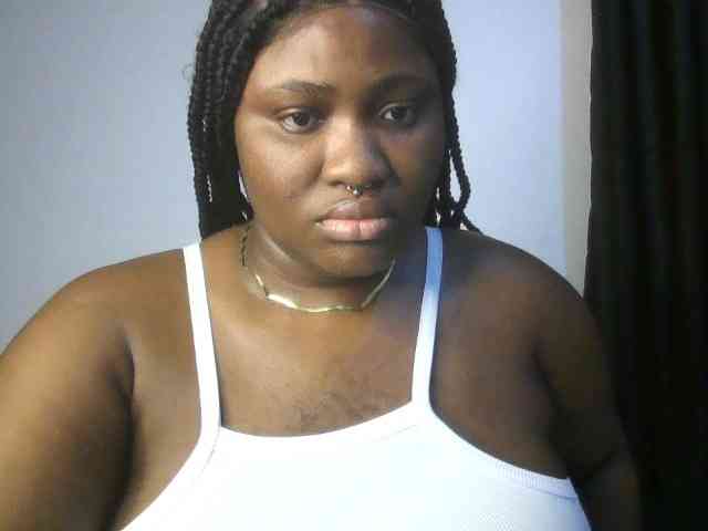 Hotchocolatee191 webcam