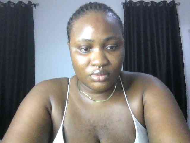 Hotchocolatee191 webcam