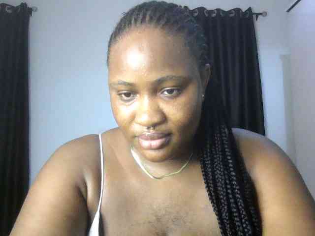 Hotchocolatee191 webcam