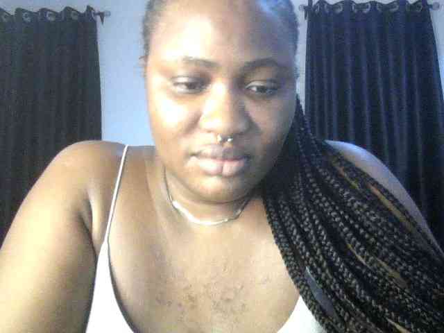 Hotchocolatee191 webcam