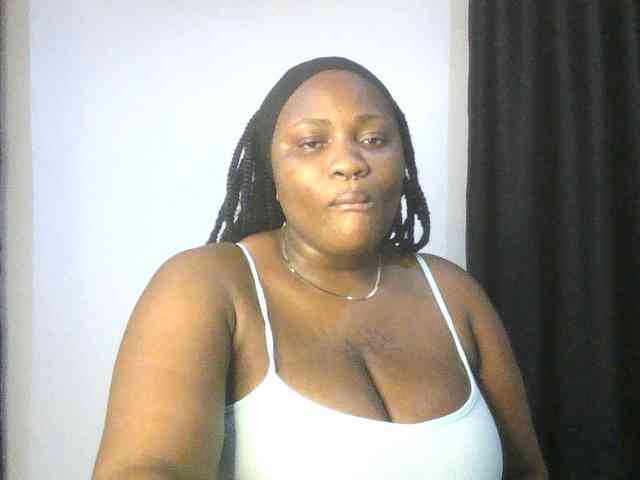 Hotchocolatee191 webcam