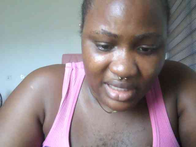 Hotchocolatee191 webcam