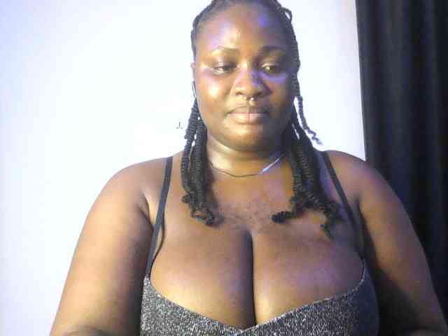 Hotchocolatee191 webcam