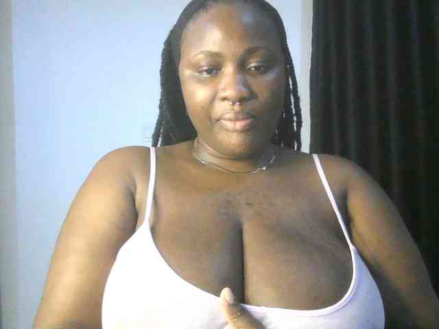 Hotchocolatee191 webcam