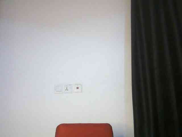Hotchocolatee191 webcam