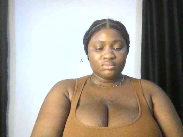 Hotchocolatee191 webcam