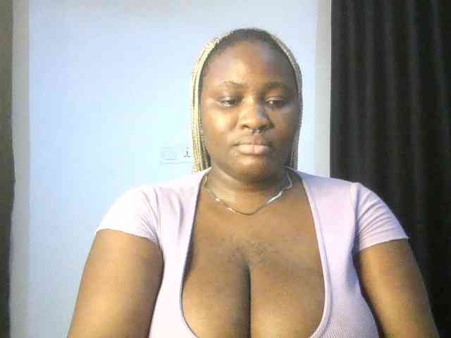 Hotchocolatee191 webcam