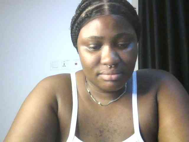 Hotchocolatee191 webcam