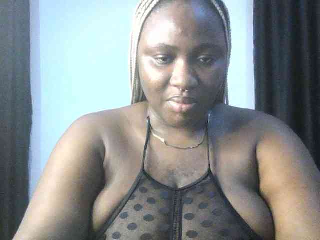 Hotchocolatee191 webcam
