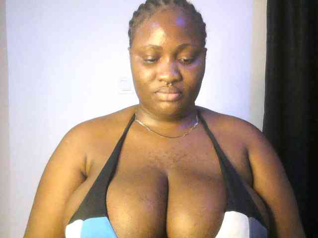 Hotchocolatee191 webcam