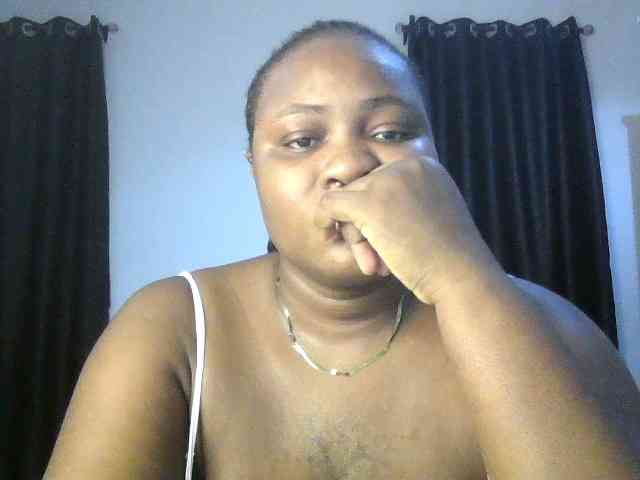 Hotchocolatee191 webcam