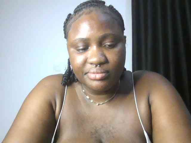 Hotchocolatee191 webcam