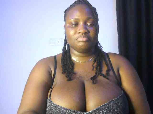 Hotchocolatee191 webcam