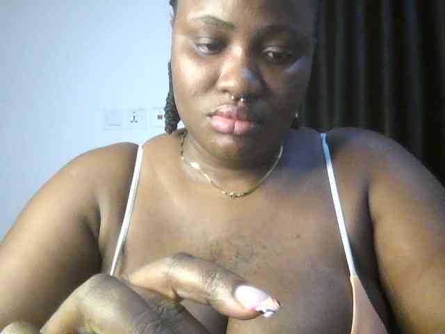 Hotchocolatee191 webcam