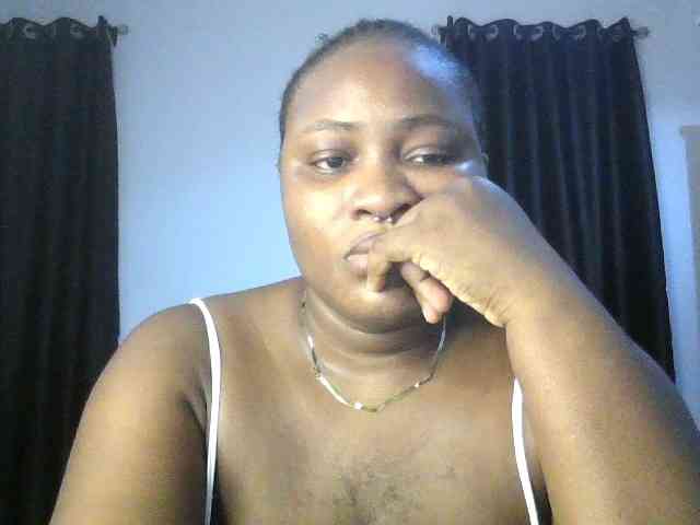 Hotchocolatee191 webcam