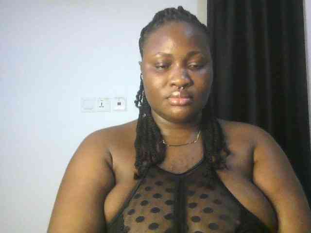 Hotchocolatee191 webcam