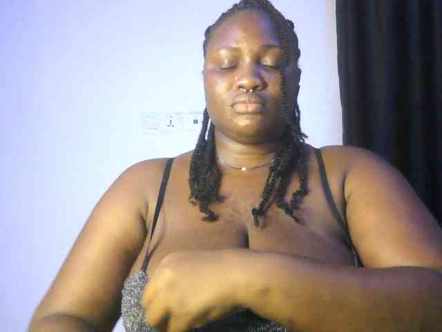 Hotchocolatee191 webcam
