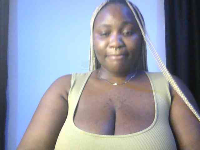 Hotchocolatee191 webcam