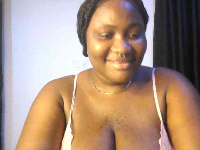 Hotchocolatee191 webcam