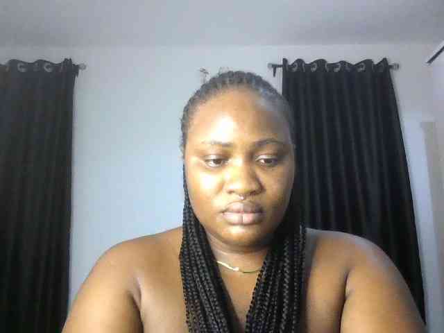 Hotchocolatee191 webcam