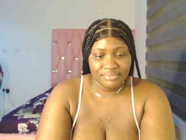 Hotchocolatee191 webcam