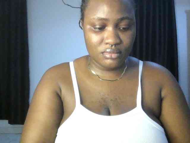 Hotchocolatee191 webcam