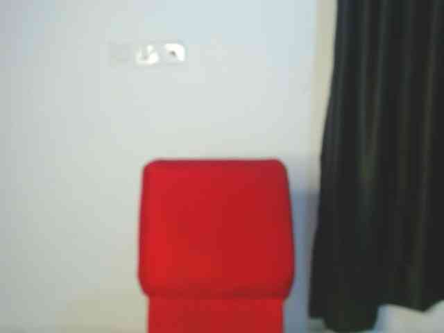 Hotchocolatee191 webcam