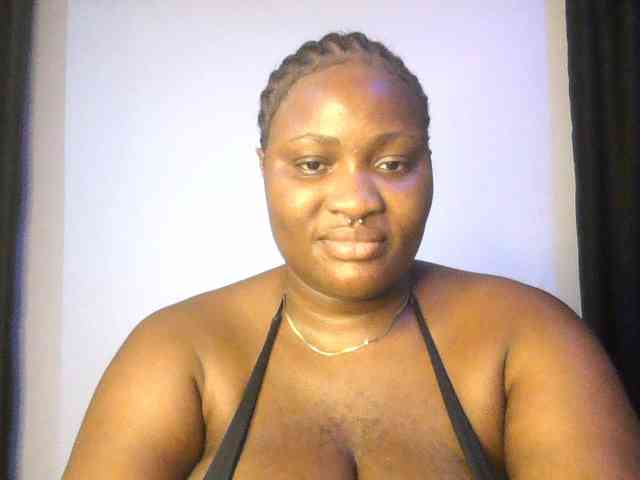 Hotchocolatee191 webcam