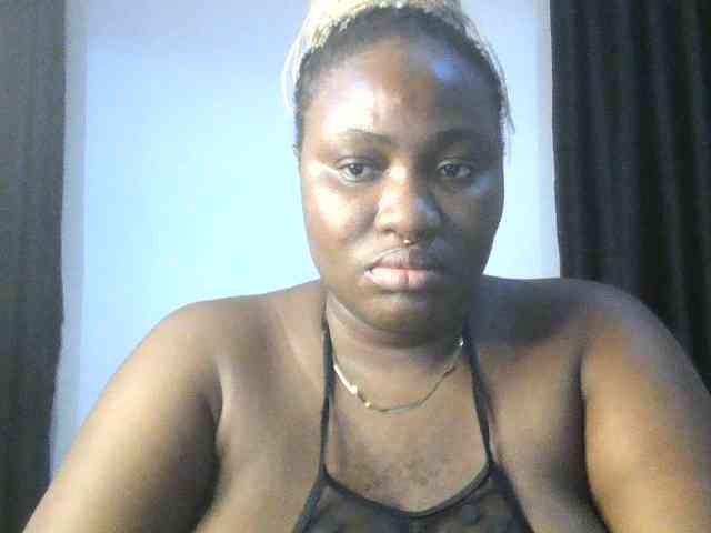 Hotchocolatee191 webcam