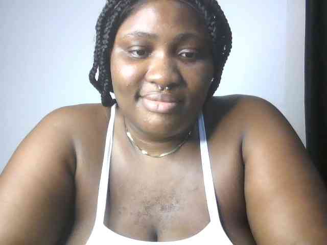 Hotchocolatee191 webcam