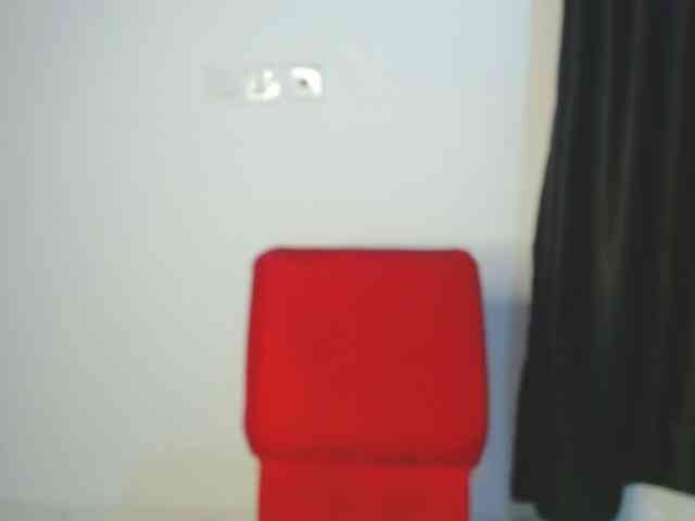 Hotchocolatee191 webcam