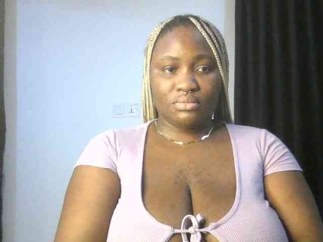 Hotchocolatee191 webcam