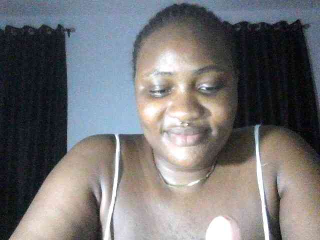 Hotchocolatee191 webcam