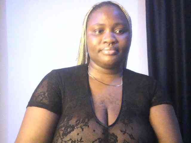 Hotchocolatee191 webcam