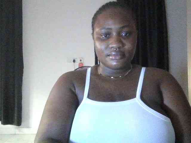 Hotchocolatee191 webcam