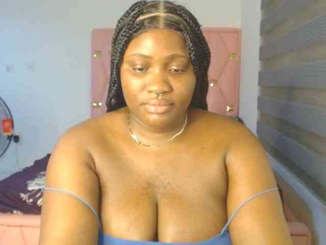 Hotchocolatee191 webcam