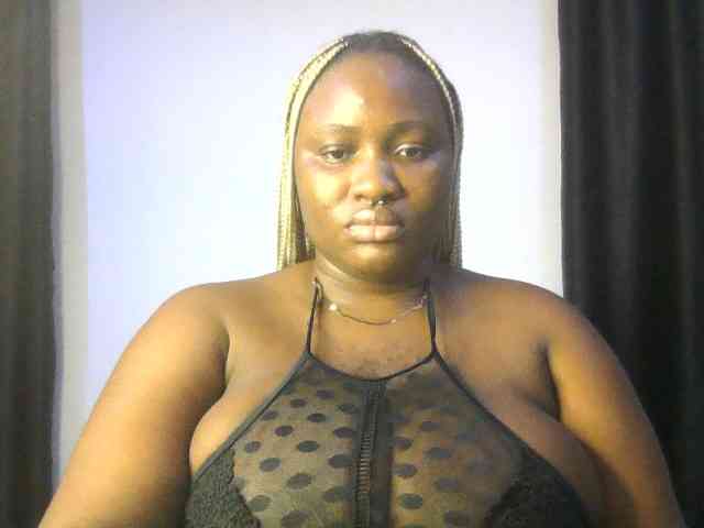 Hotchocolatee191 webcam