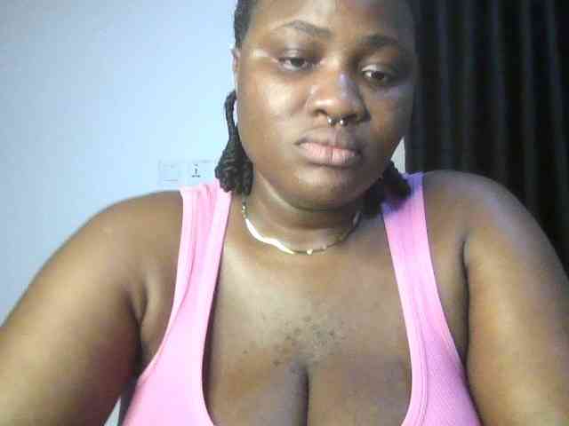 Hotchocolatee191 webcam