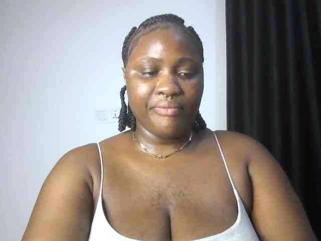 Hotchocolatee191 webcam