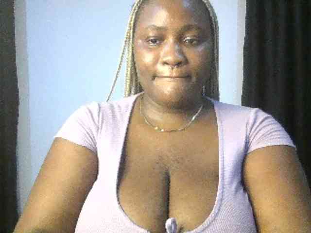 Hotchocolatee191 webcam