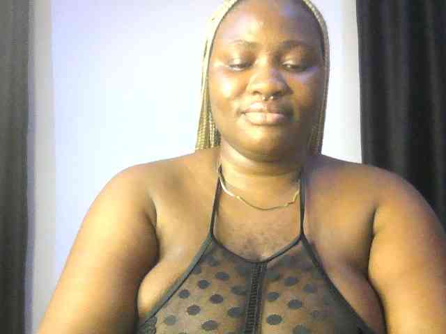 Hotchocolatee191 webcam