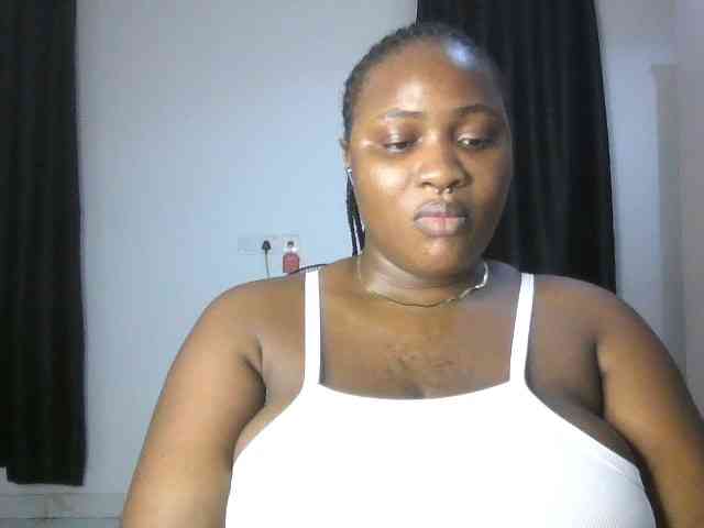 Hotchocolatee191 webcam