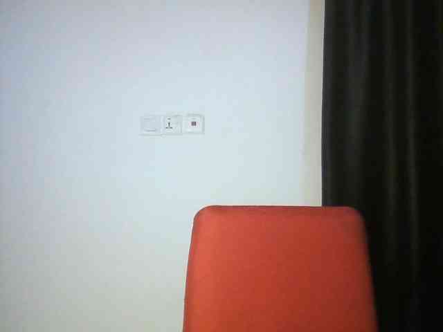Hotchocolatee191 webcam