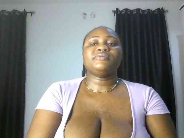 Hotchocolatee191 webcam