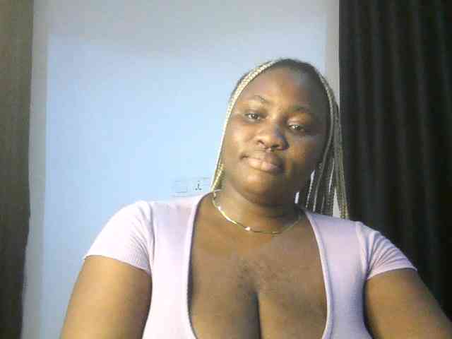 Hotchocolatee191 webcam