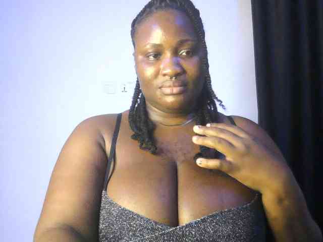 Hotchocolatee191 webcam