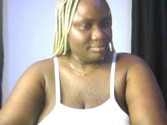 Hotchocolatee191 webcam