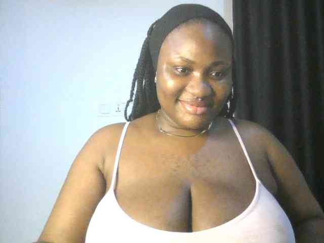 Hotchocolatee191 webcam