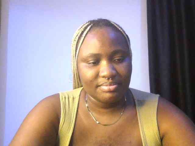 Hotchocolatee191 webcam