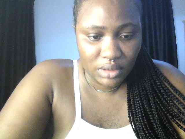 Hotchocolatee191 webcam